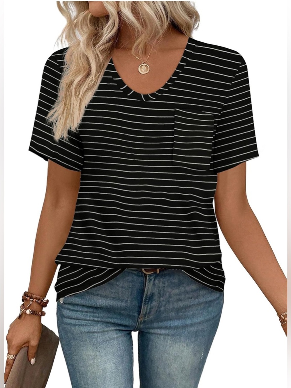 🎀 5/$20 🎀 NWT Wiholl black t-shirt with white stripes size XL
